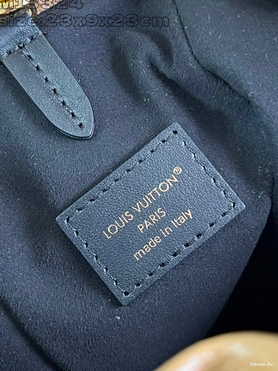 Trunk Louis Vuitton Noé PM 0402